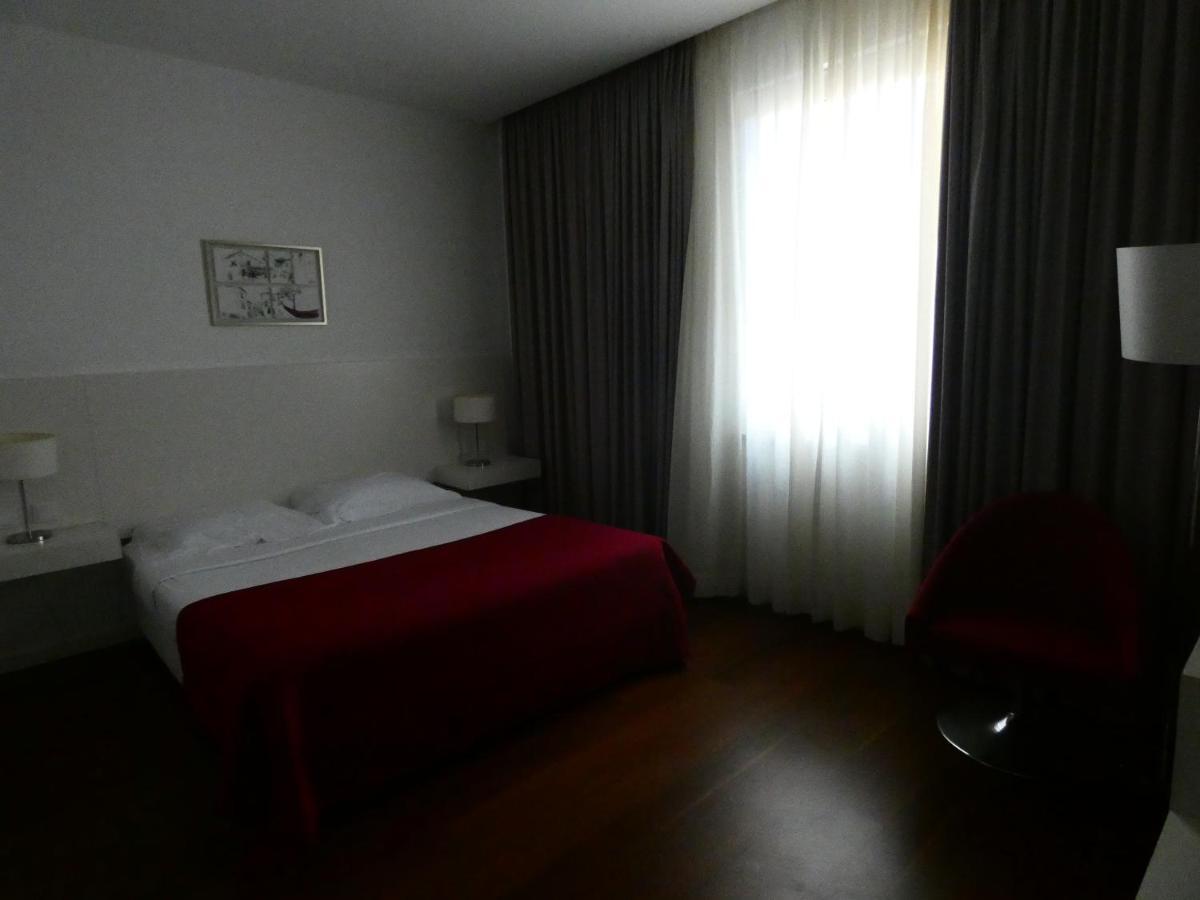 Hotel Vila D'Обідуш Екстер'єр фото